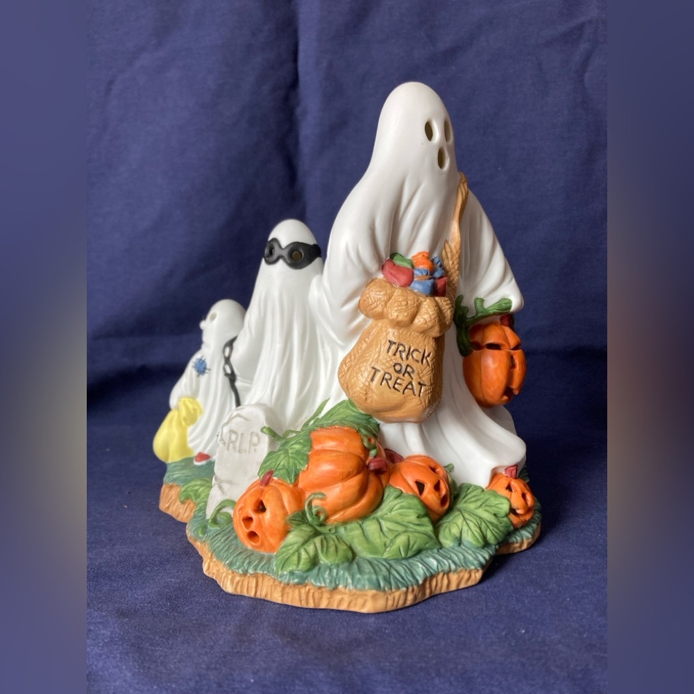 Vintage 1992 Prettique Ceramic Lighted Halloween Ghosts Itty Bitty Boo Pumpkins